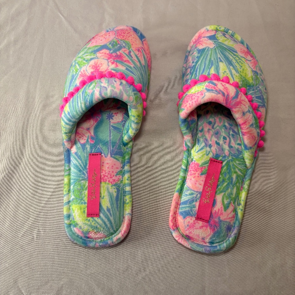 Lilly Pulitzer Swizzle Slippers Slip on 10” long Size Small Soft Bright